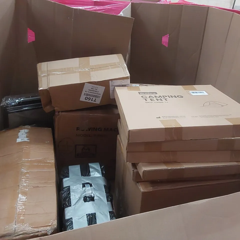 PALLET OF ASSORTED ITEMS TO INCLUDE: OFFICE CHAIR, WALL-MOUNTED MIRROR, PRESSURE WASHER, PLAYPEN, CAMPING TENTS ECT