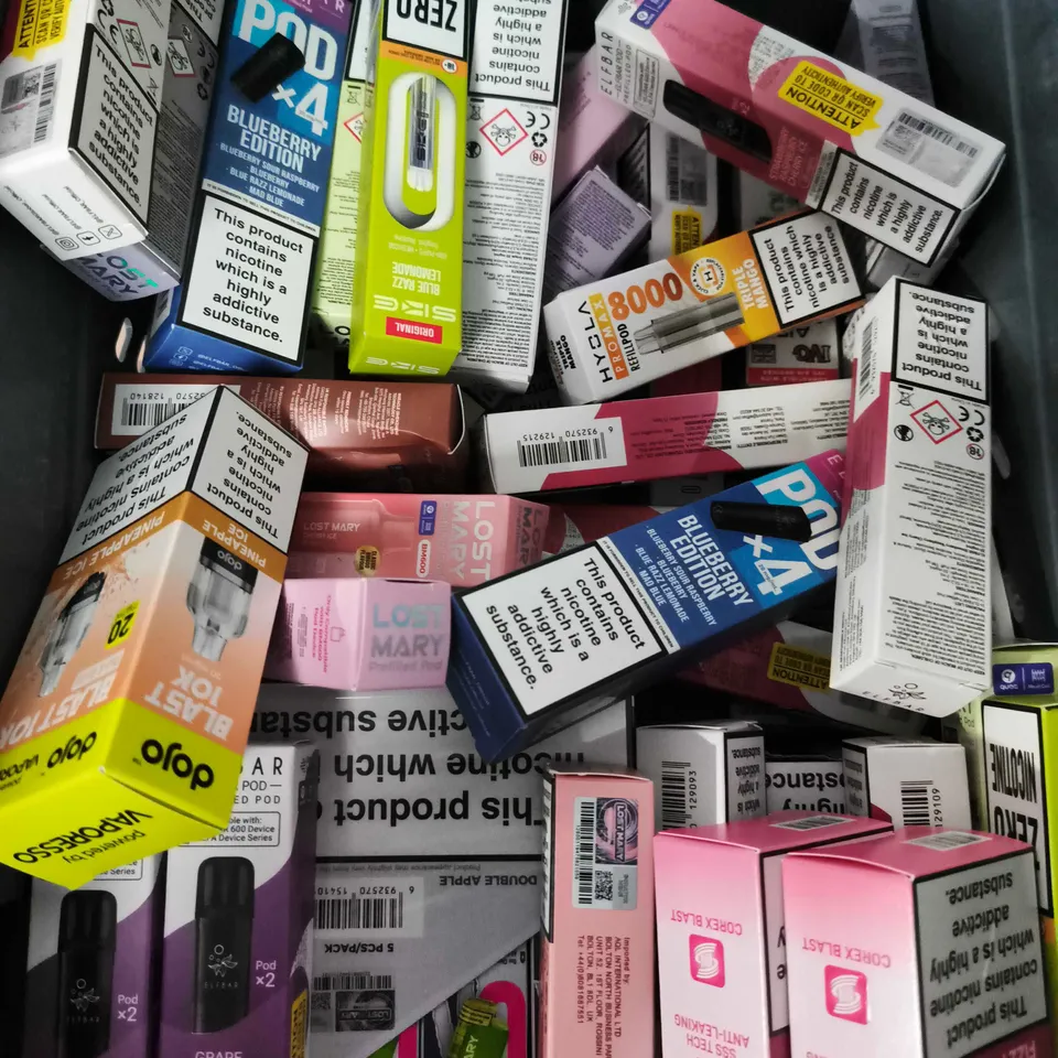 APPROXIMATELY 15 ASSORTED E-CIGARETTE AND VAPE PRODUCTS TO INCLUDE LOST MARY, DOJO, ELFBAR ETC 