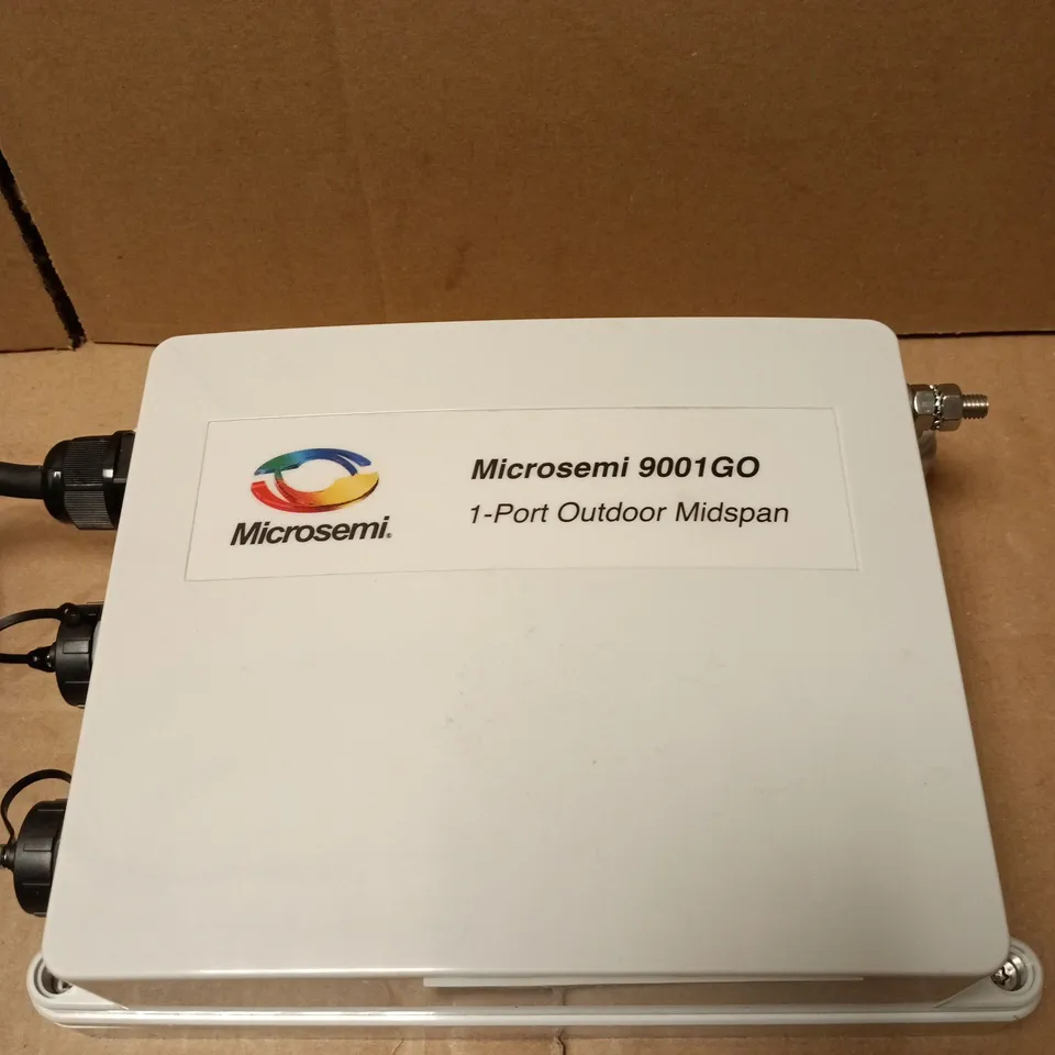 MICROSEMI 9001GO 1-PORT OUTDOOR MIDSPAN BOXED WITH MANUAL 