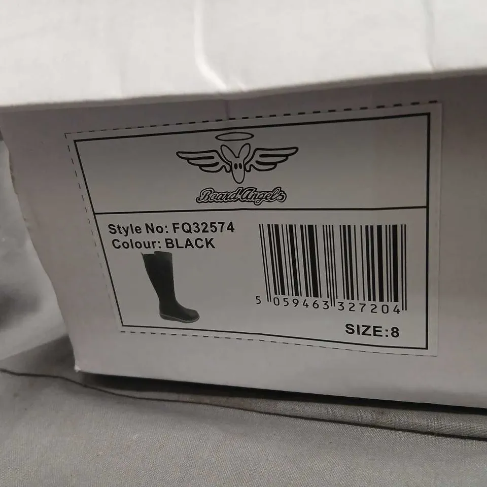 BOARD ANGELS BLACK KNEE-HIGH BOOT, UK SIZE 8 – STYLE FQ32574