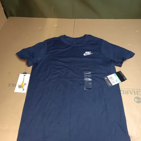 NIKE LOGO NAVY T-SHIRT SIZE UNSPECIFIED