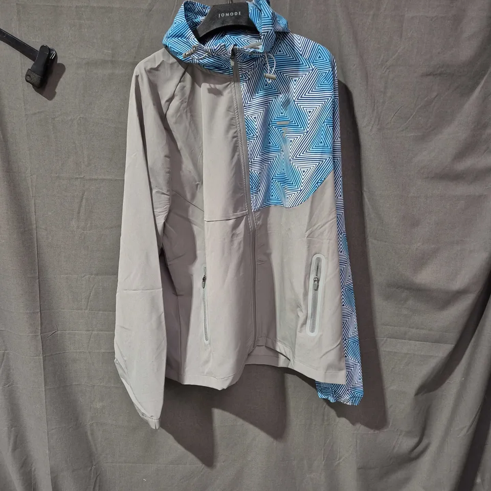 HOODED WINDBREAKER JACKET WITH BLUE GEOMETRIC-PRINT LINING, SIZE 2XL GRIID