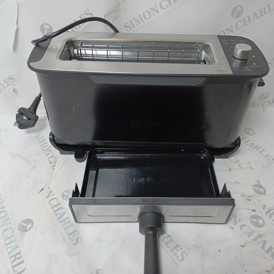 NINJA 2 IN 1 TOASTER & GRILL ST100UK