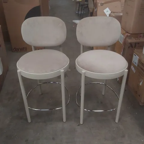 SET OF 2 DANETTI BLAKE VELVET WITH METAL BAR STOOLS