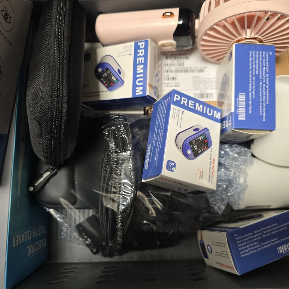 APPROXIMATELY 8 ASSORTED ITEMS TO INCLUDE - PORTABLE VACUUM CLEANER , NANO EYE SPRAYER , BLOOD GLUECOSE MONITOR ETC
