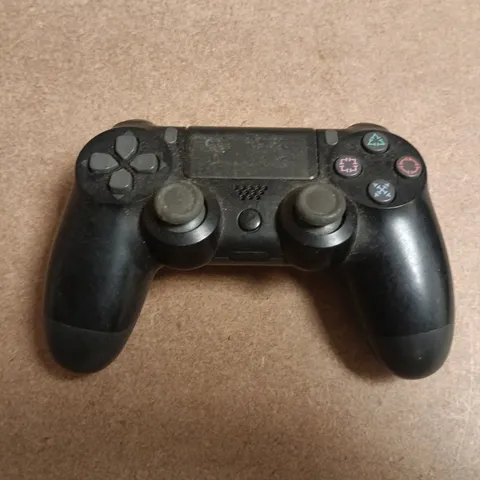 PLAYSTATION 4 DUALSENSE WIRELESS CONTROLLER IN BLACK