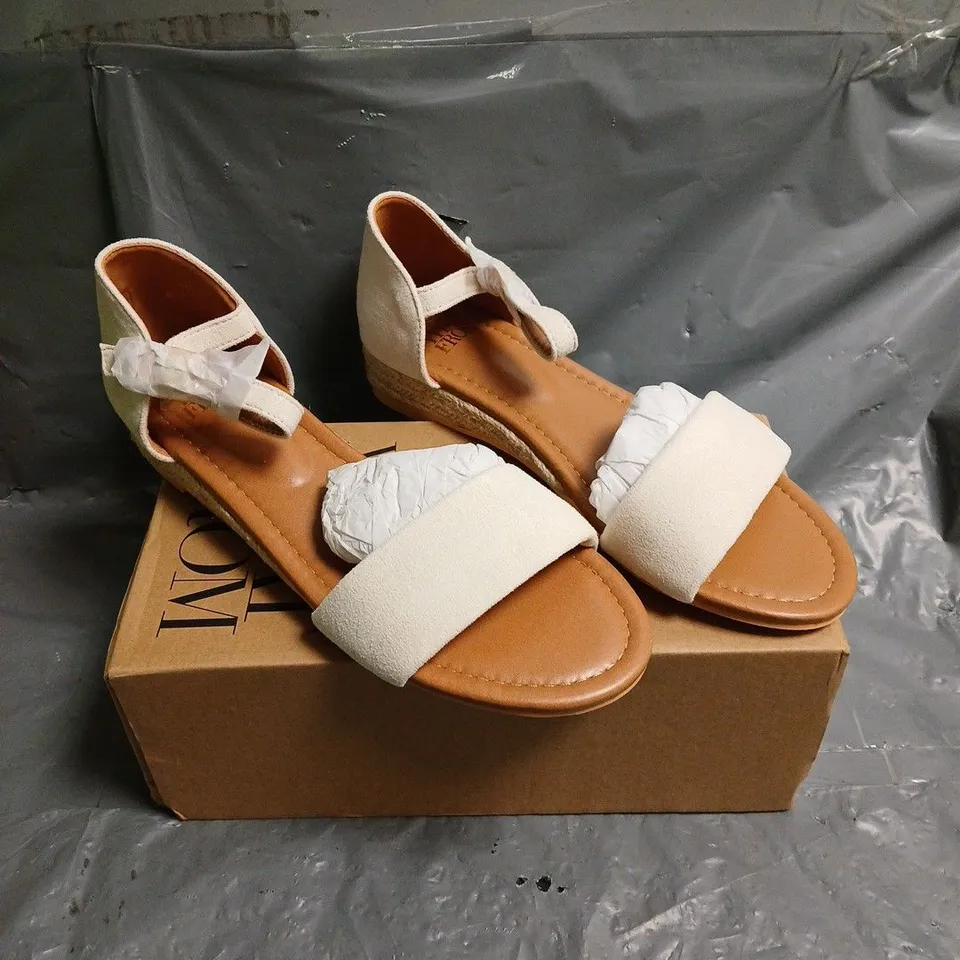 BOXED PAIR OF WHERE'S THAT FROM OPEN TOE SANDALS - 6
