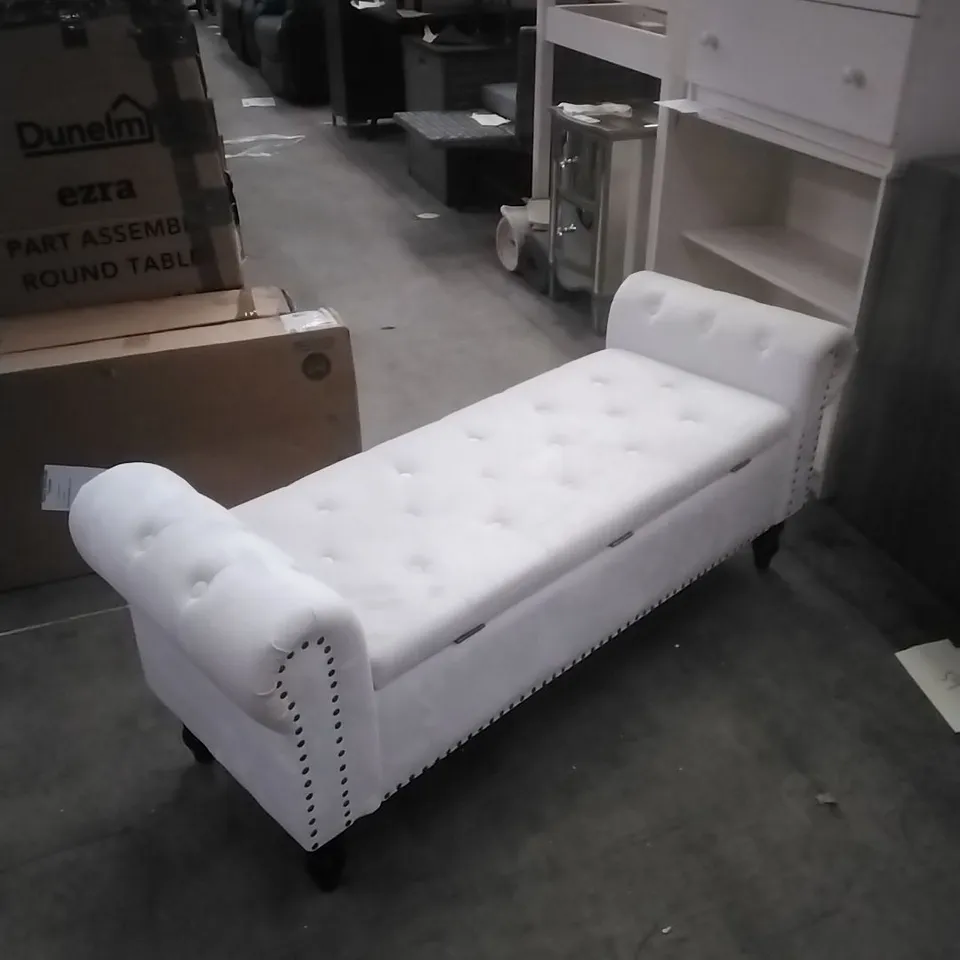 VELVET UPHOLSTERED STORAGE BENCH - BEIGE 