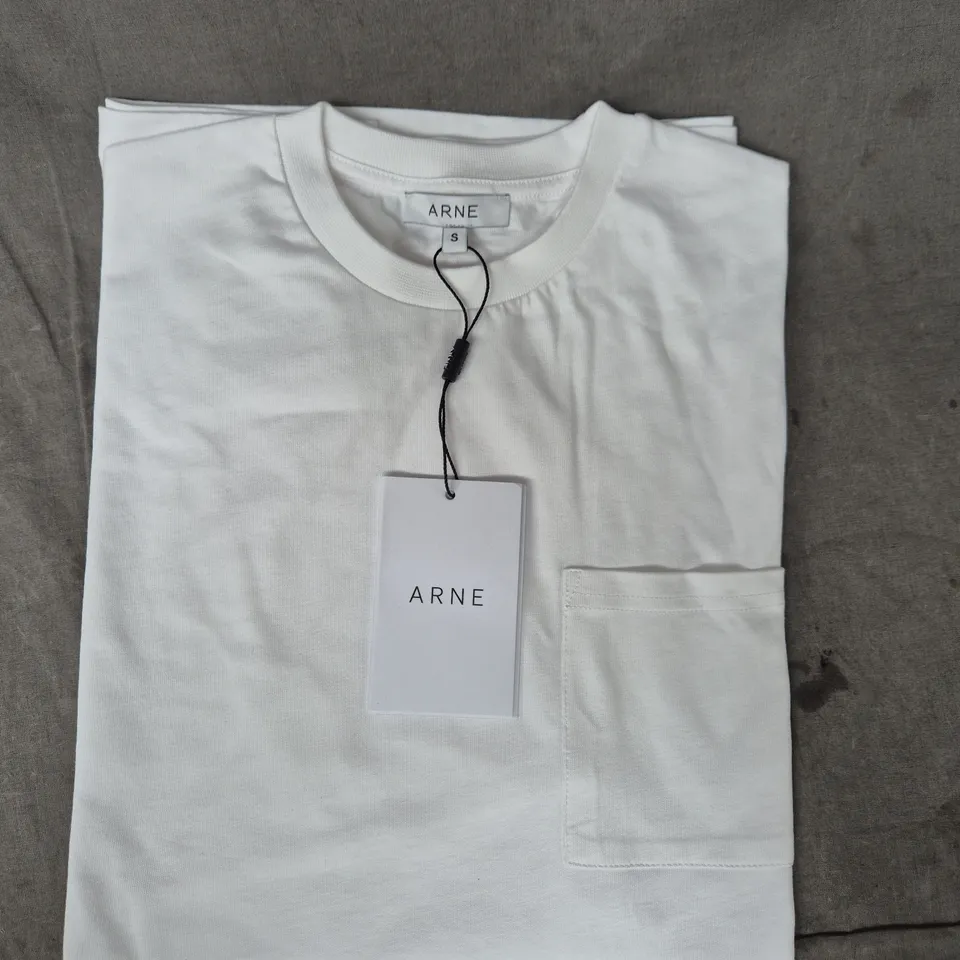 ARNE COTTON POCKET LONG SLEEVE T-SHIRT – WHITE – SIZE S