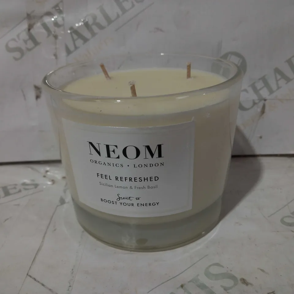 NEOM SCENTED CANDLE - LEMON & BASIL (420G)