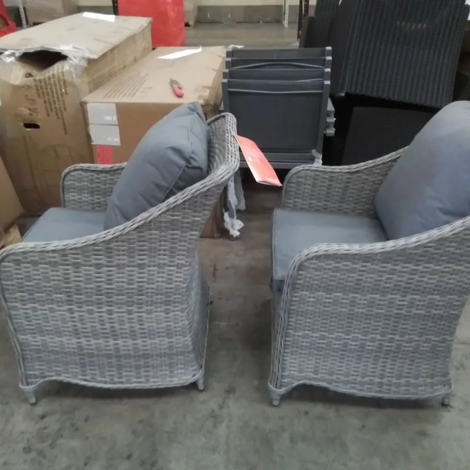 GOODHOME SET OF 2 HAMILTON WICKER ARMCHAIRS WITH CUSHIONS