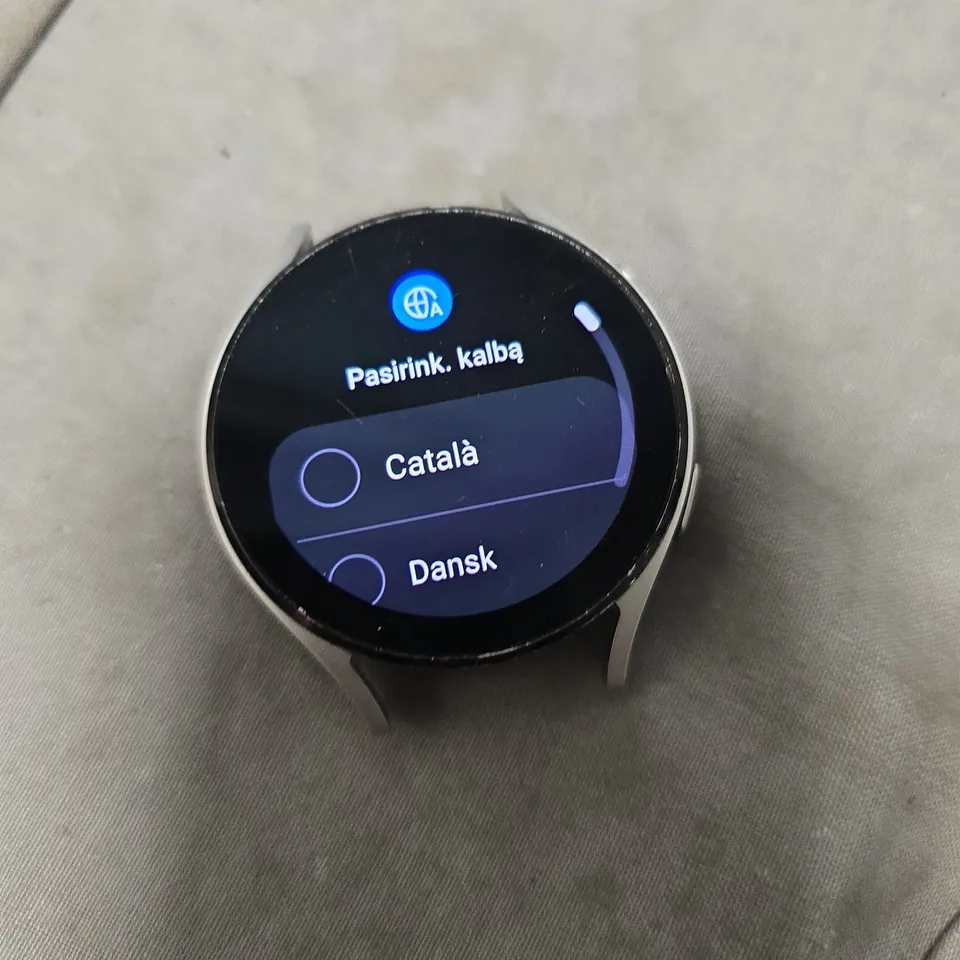 SAMSUNG GALAXY WATCH 4 (NO STRAP)