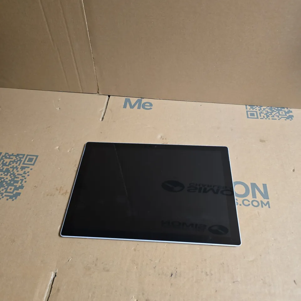 MICROSOFT SURFACE PRO 5 TABLET – I5, 8GB RAM, 256GB – SILVER