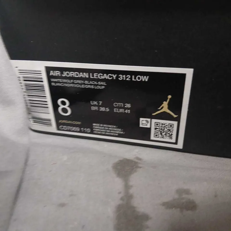 AIR JORDAN LEGACY 312 LOW SNEAKERS – WHITE/BLACK, UK7 (US8)