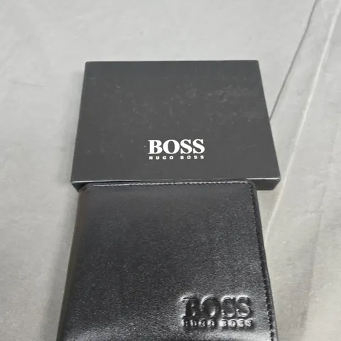 BOXED HUGO BOSS LEATHER WALLET