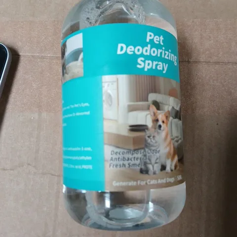 APPROXIMATELY 18 ASSORTED ITEMS INCLUDING PET DEODORISING SPRAY AND PET EYE DROPS