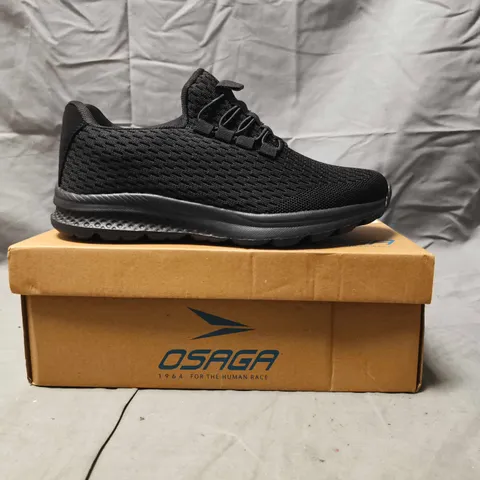 BOXED PAIR OF OSAGA SHOES IN BLACK SIZE 5