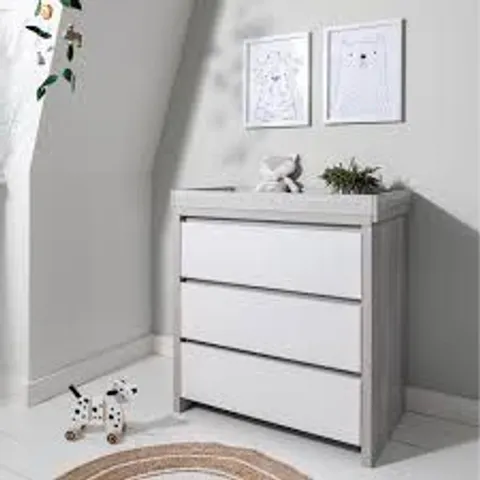 BOXED TUTTI BAMBINI MODENA CHEST CHANGER - GREY ASH AND WHITE FINISH (2 BOXES)