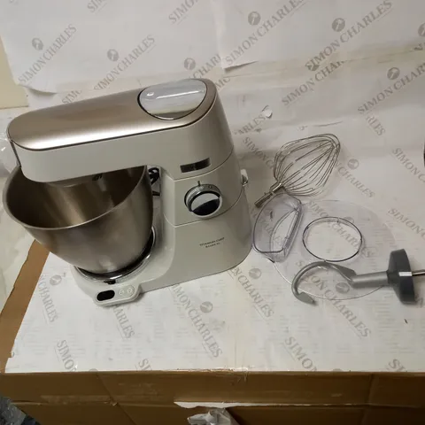 KENWOOD TITANIUM CHEF BAKER XL KITCHEN MACHINE 1400W, WHITE