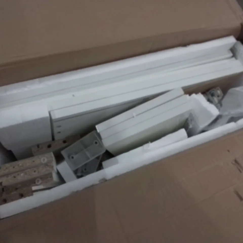 BOXED WHITE WOODEN UNIT WITH DRAWERS 0104WH