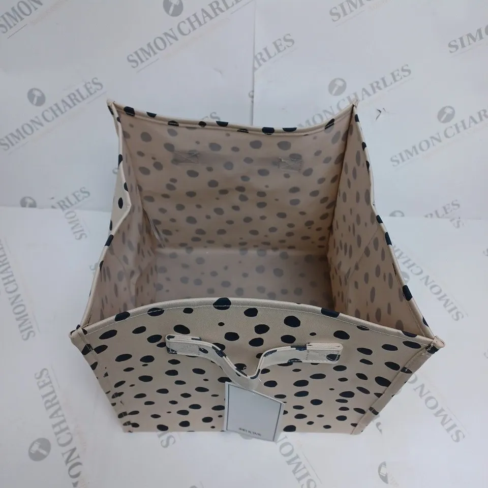SET OF TWO H&M HOME STORAGE BAGS BEIGE/SPOTTED 28CM X 28CM X 28CM
