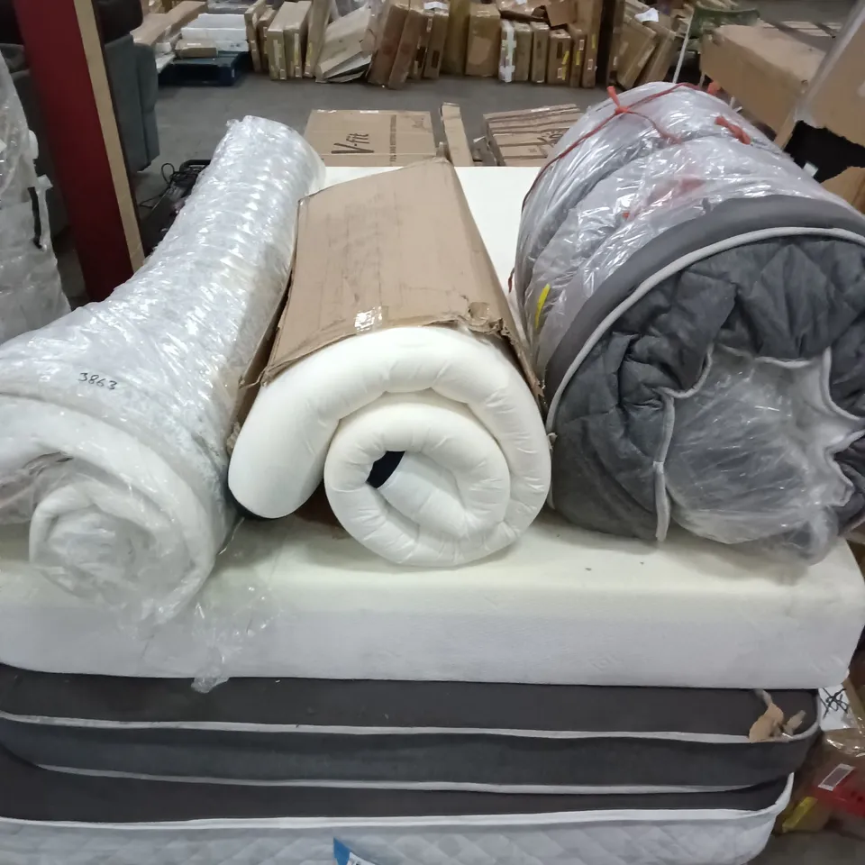 LOT OF 6 ASSORTED MATTRESSES IN VARIOUS SIZES 