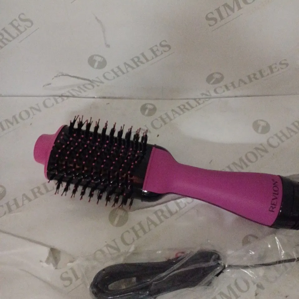 REVLON VOLUMISER - PINK RRP £49.99