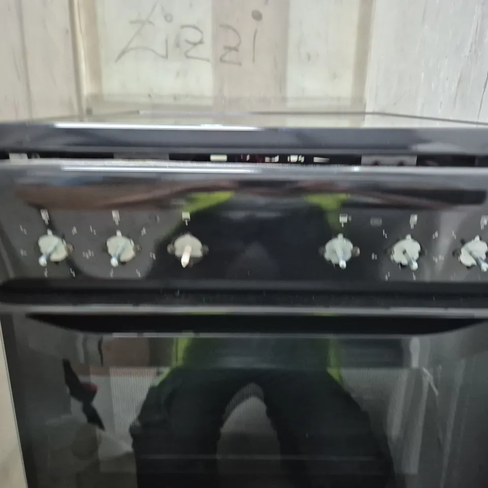 HOTPOINT FREESTANDING ELECTRIC COOKER WITH CERAMIC HOB – BLACK VISIBLE DAMAGE