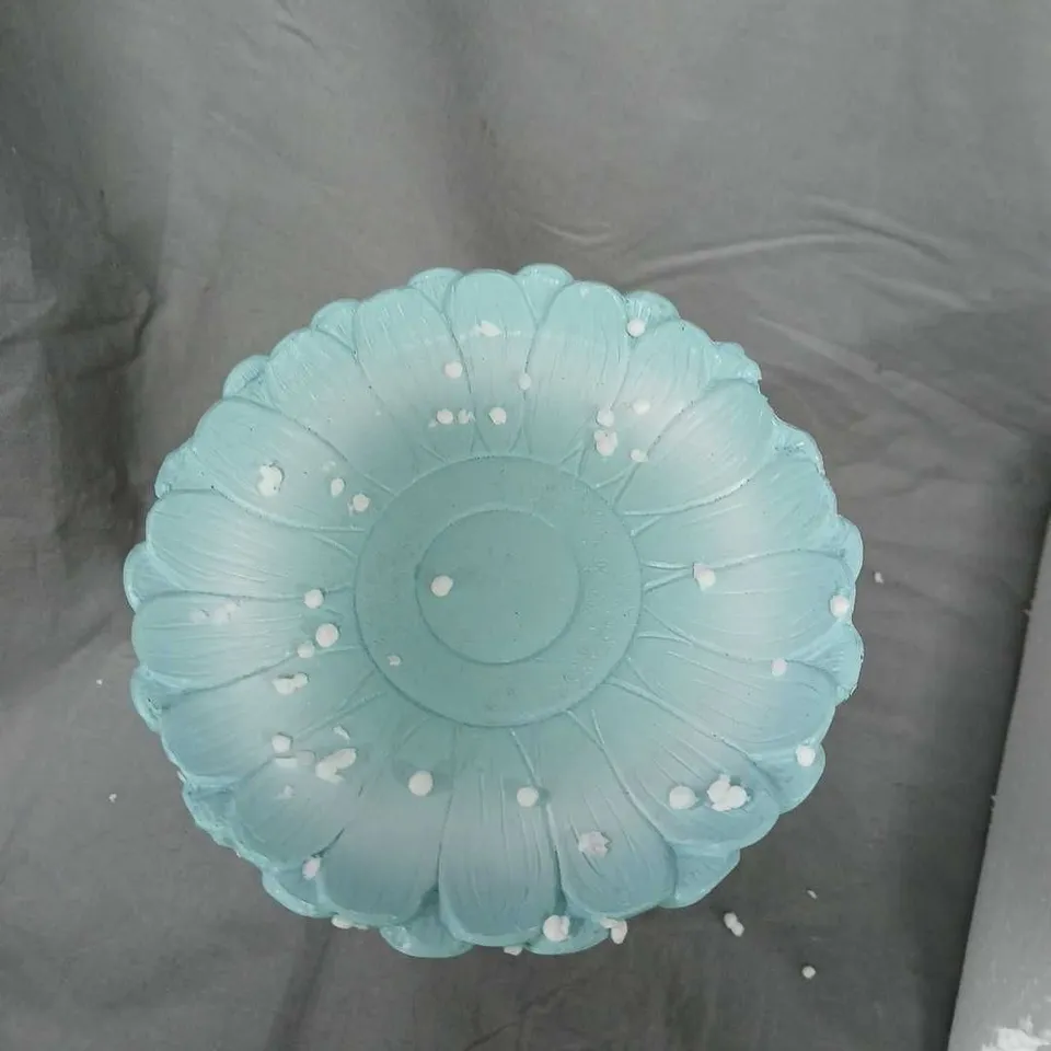 GARDEN BIRD BATH WITH RABBIT FIGURE ON ROCK BASE, TURQUOISE BOWL
