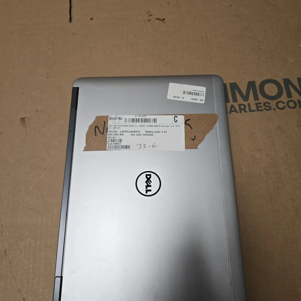 DELL LATITUDE E7240 LAPTOP – 12.5 INCH DISPLAY, I3-4030U, 4GB RAM, NO STORAGE