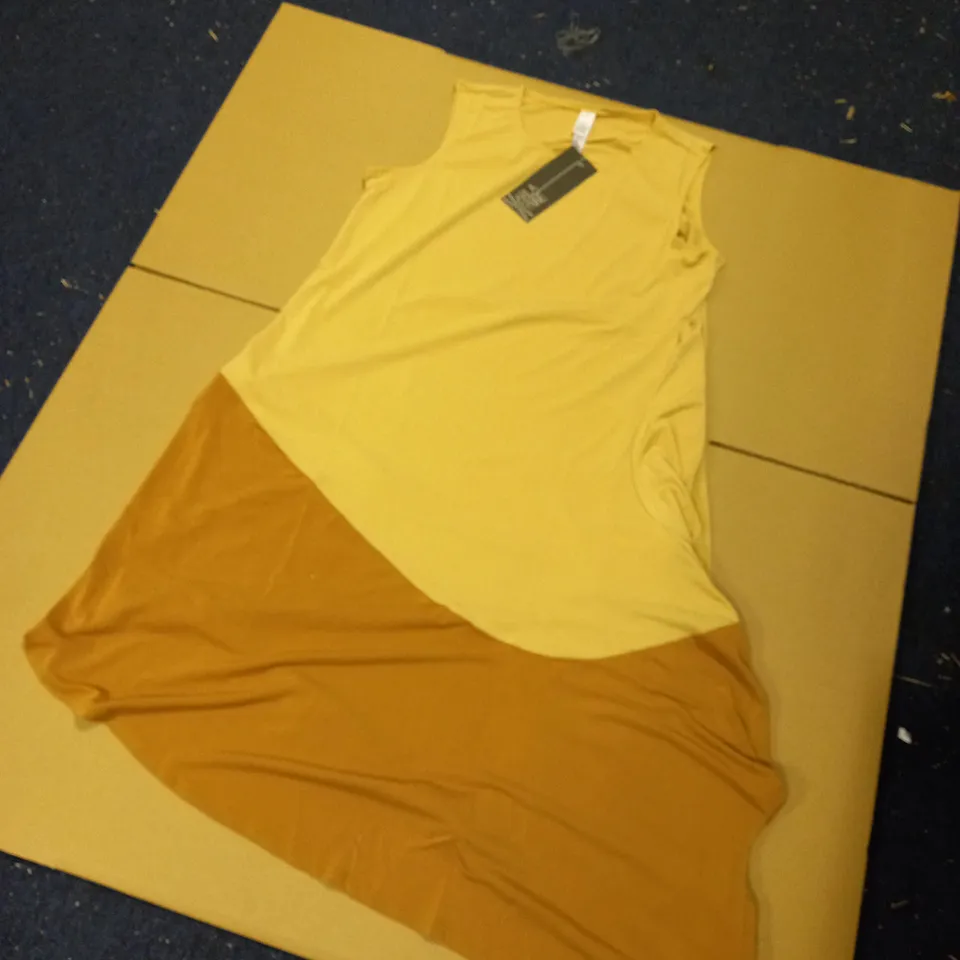 BRAND NEW MARLAWYNNE LUXE CREPE DRAPE COLOUR MUSTARD AND BROWN DRESS SIZE L 