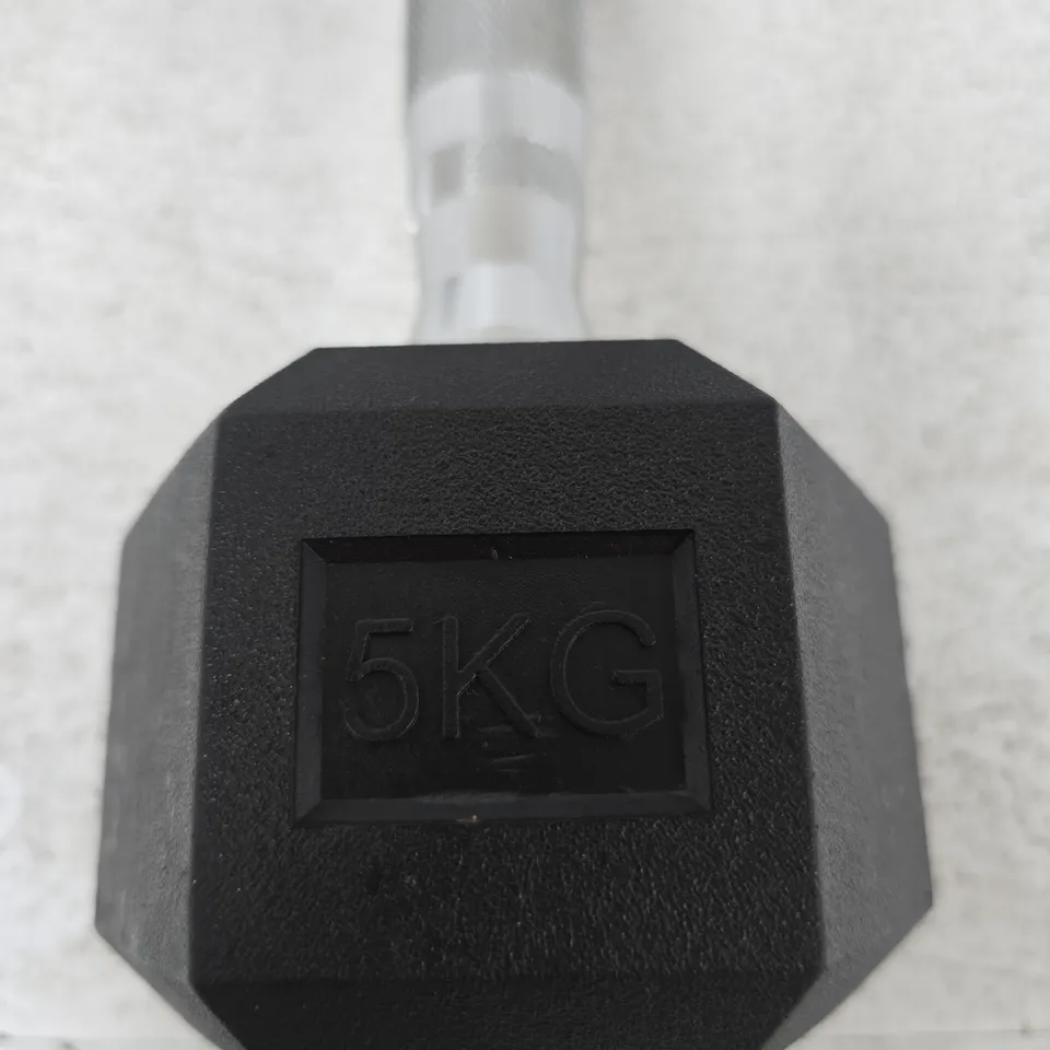DUMBBELL PAIR – 5 KG EACH (HEX DUMBBELLS)