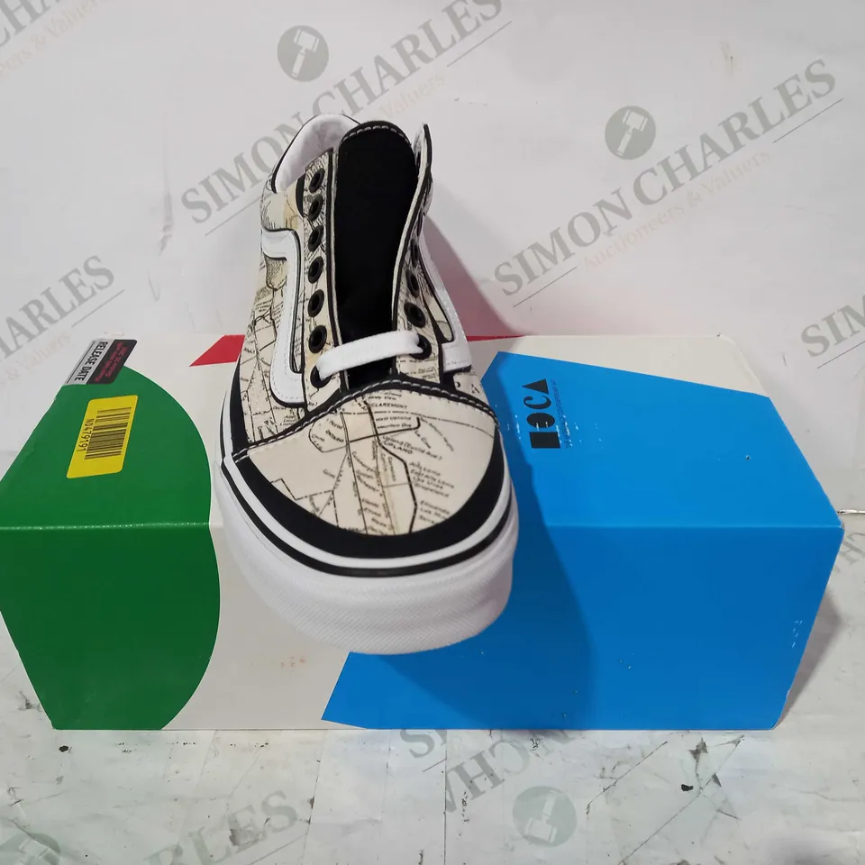 BOXED PAIR OF VANS OLD SKOOL TRANERS IN COFFEE STAIN COLOUR W. MAP DESIGN UK SIZE 6
