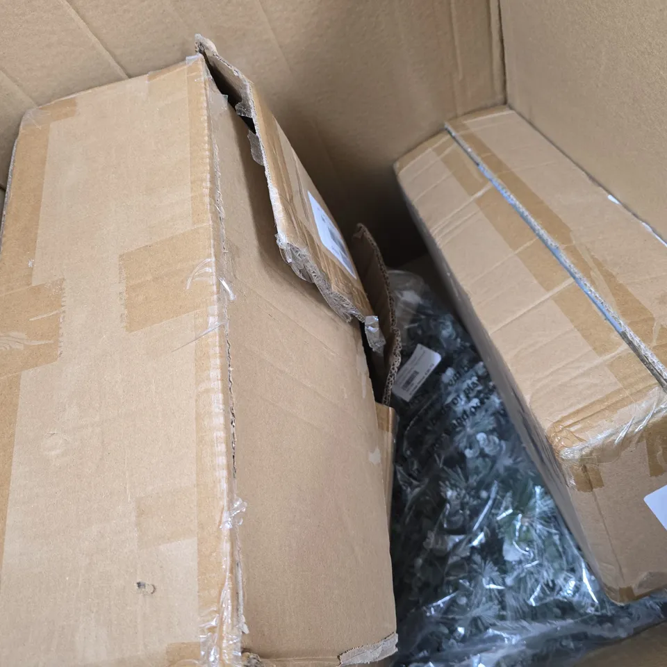 BOX OF APPROXIMATELY 5 ASSORTED HOUSEHOLD ITEMS TO INCLUDE THROW, APRICOT TOP IN RED UK 12, ETC - COLLECTION ONLY