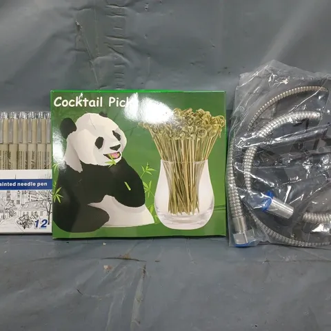 APPROXIMATELY 10 ASSORTED HOUSEHOLD ITEMS TO INCLUDE COCKTAIL PICKS, PEN SET, ETC