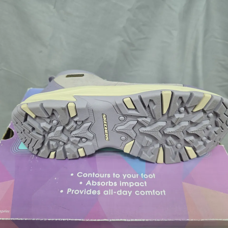 Skechers Hiking Boot – Grey & Lilac size 6