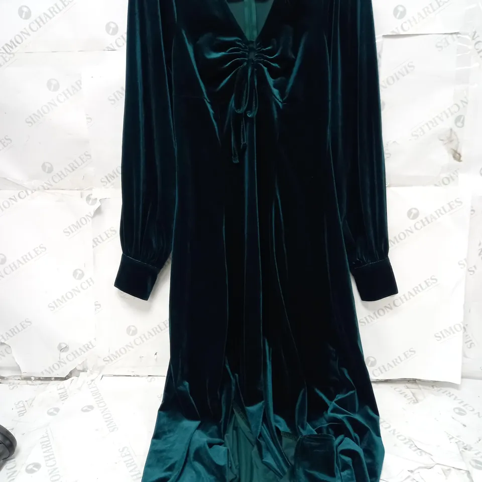 BIBA LONG SLEEVE BACK ZIP MAXI DRESS IN DARK EMERALD GREEN - SIZE 10