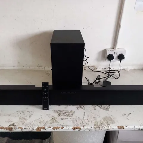 SAMSUNG HW-Q600B Q600B SAMSUNG Q-SYMPHONY 3.1.2CH CINEMATIC DOLBY ATMOS AND DTS:X SOUNDBAR WITH SUBWOOFER