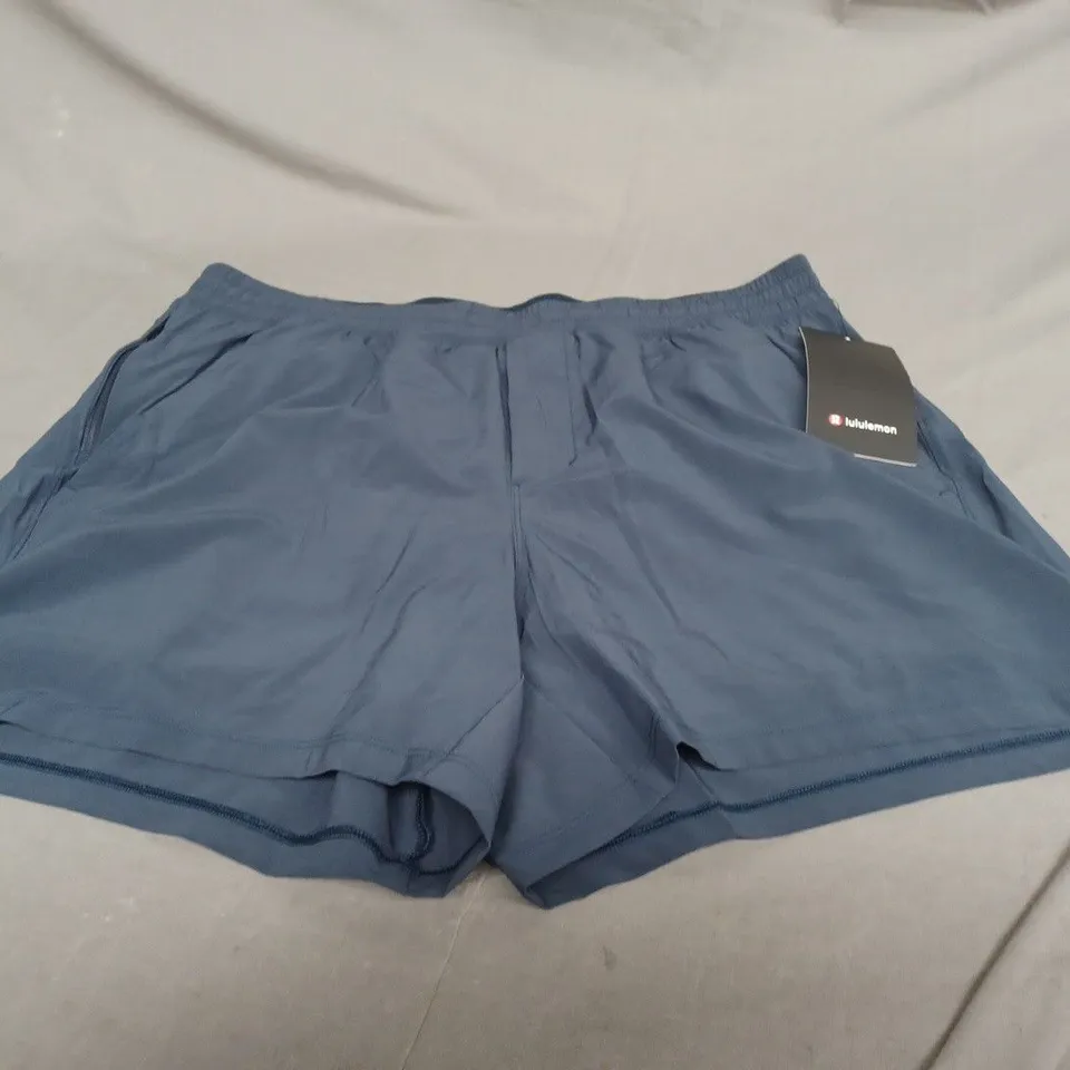 LULULEMON PACE BREAKER SHORTS SIZE XL