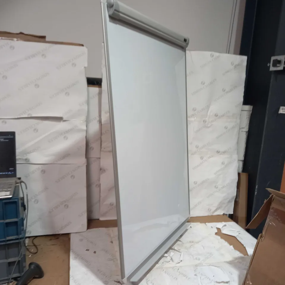 STANDING WHITEBOARD - COLLECTION ONLY