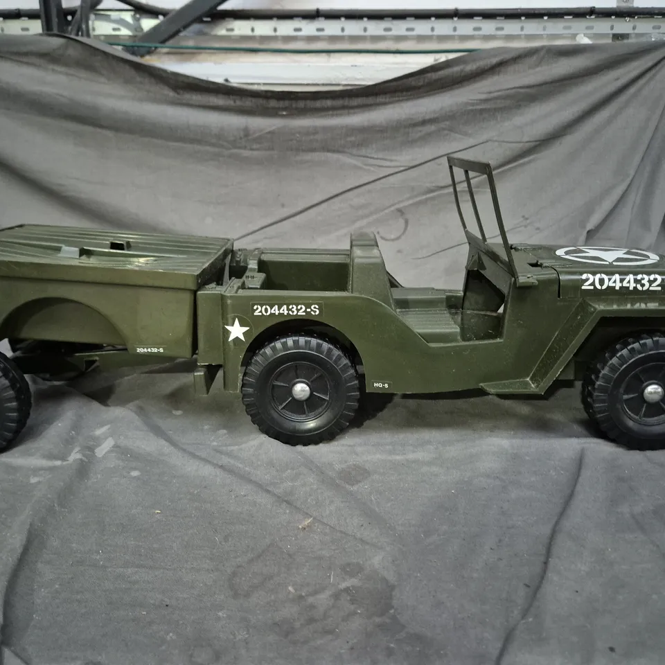 CHERILEA 12-INCH MILITARY JEEP WITH SUPPLY TRAILER