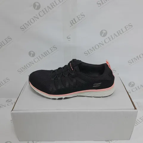 SKETCHERS GRATIS TRAINERS BLACK SIZE 6