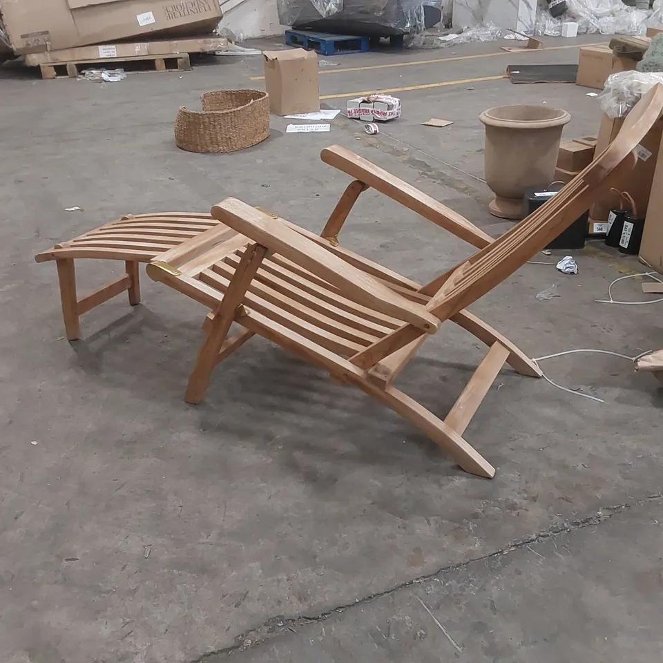 TODDINGTON TEAK STEAMER CHAIR