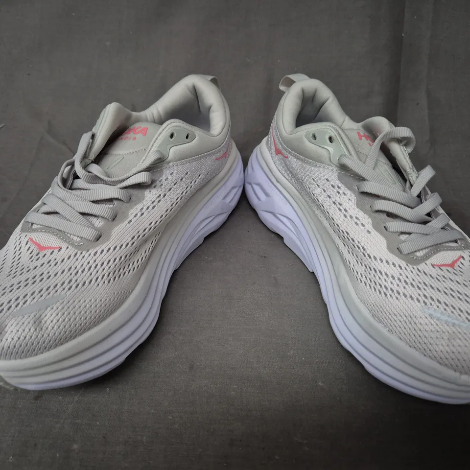 PAIR OF HOKA TRAINERS IN BEIGE/PINK UK SIZE 5