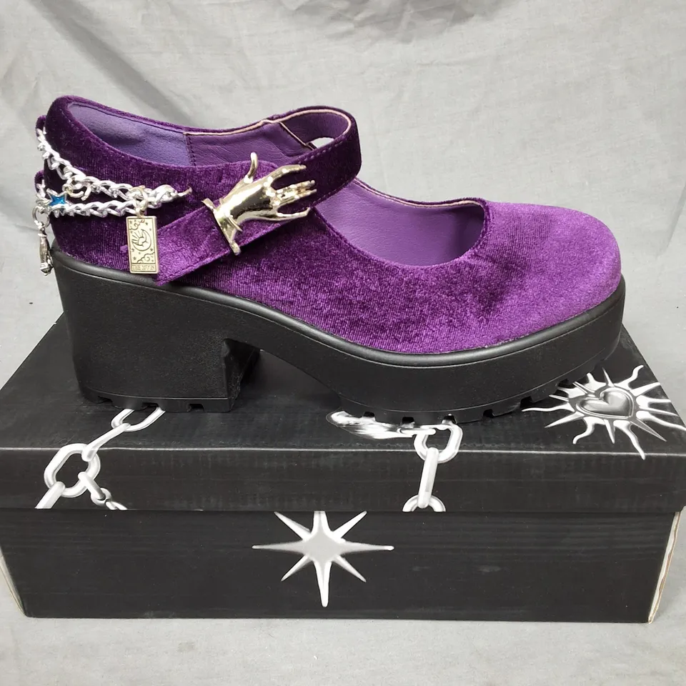 BOXED KOI TIRA MARY JANE'S FATAL TOUCH EDITION IN PURPLE - UK 6