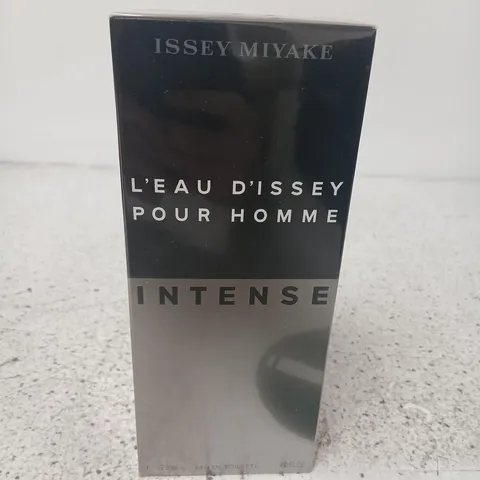 BOXED AND SEALED ISSEY MIYAKE "L'EAU D'ISSEY" INTENSE EAU DE TOILETTE POUR HOMME, 125ML