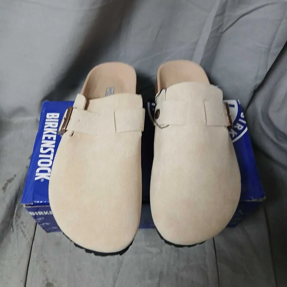 BIRKENSTOCK BEIGE SUEDE ARIZONA-STYLE SANDALS – UK 5 (EU 38)