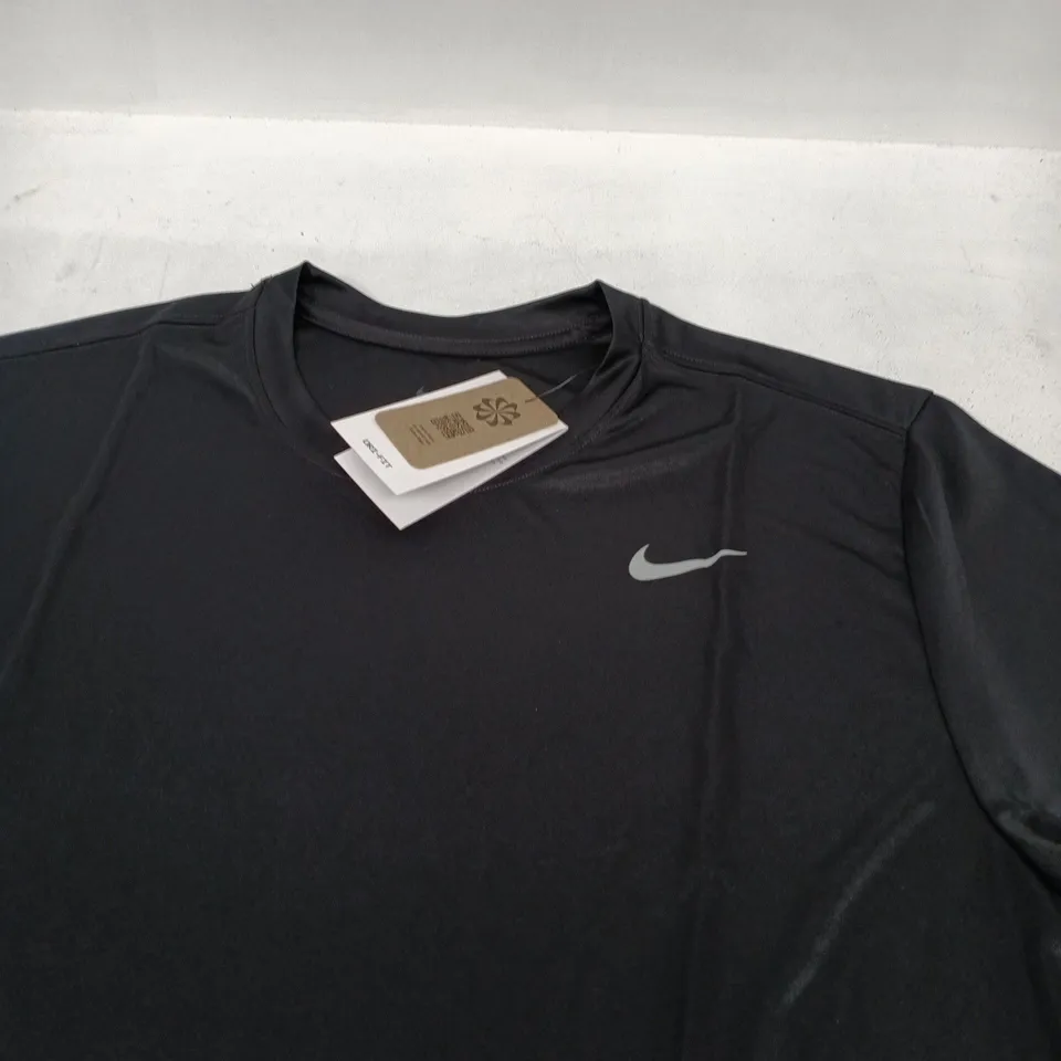 NIKE BLACK DRI-FIT TRAINING TOP – SIZE XL