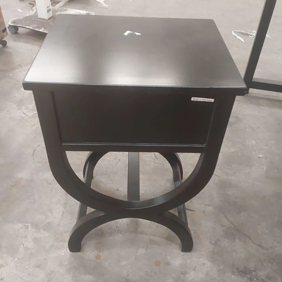 CAFAR 1 DRAWER BEDSIDE TABLE COLOUR:BLACK