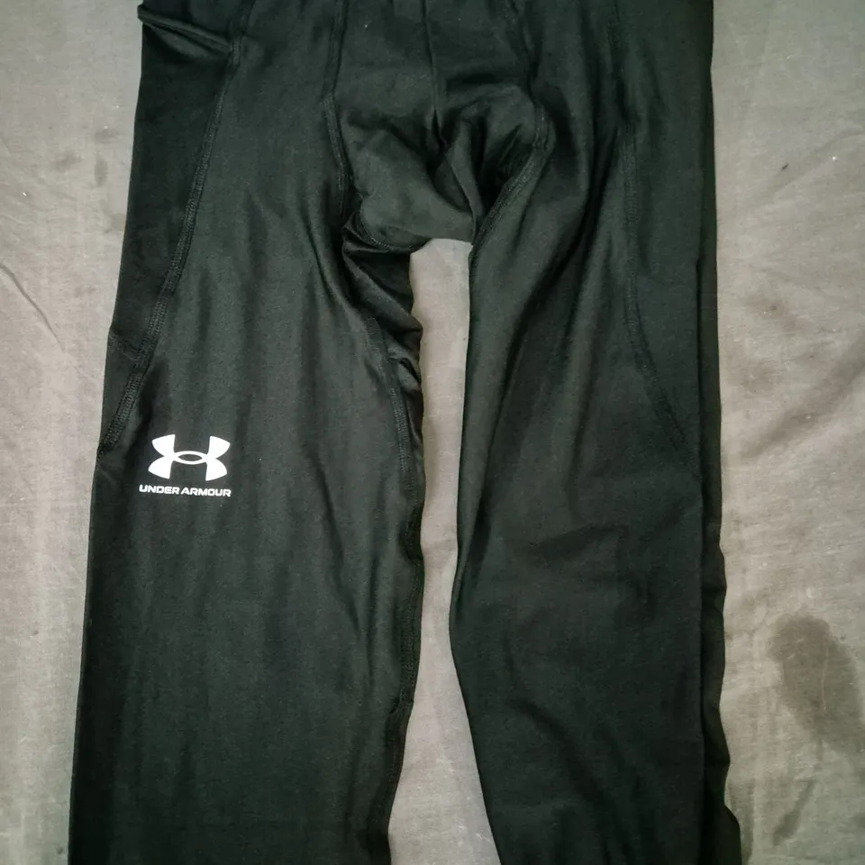 UNDER ARMOUR LEGGINGS IN BLACK SIZE MEDIUM